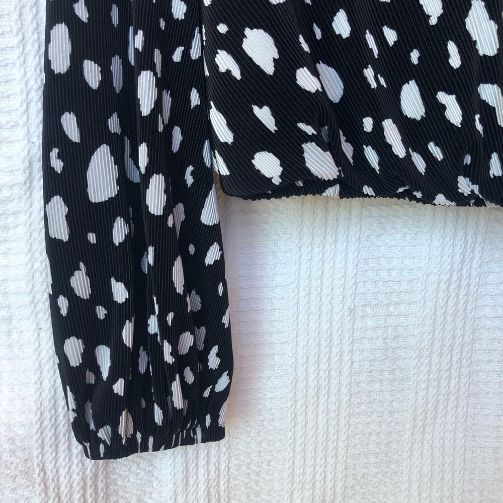 Black White Wrap-Front Elevated Casual Going Out Women’s Blouse Shirt Top Small - Picture 4 of 15